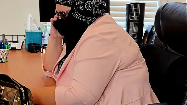 Big Booty PAWG MILF Boss Swallows Delivery Guy's Thick Cum After Doggystyle Pound