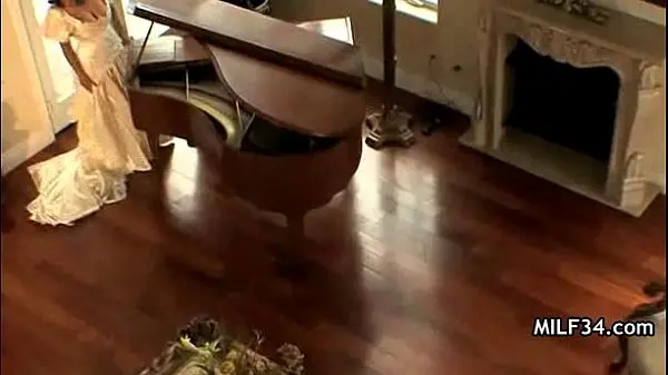 Hot Cougar Takes Intense Hardcore Pussy Pounding